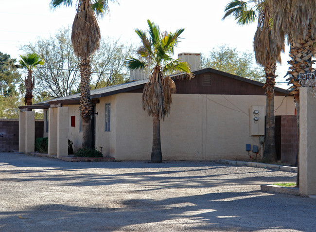 5862-5868 E 28th St in Tucson, AZ - Building Photo - Building Photo