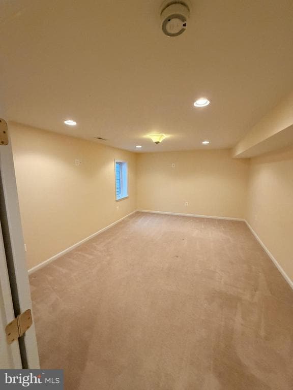 property at 8050 Settle Ct