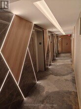 21 Carlton St. in Toronto, ON - Building Photo - Building Photo