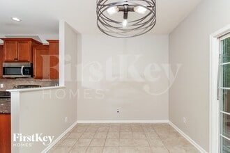 5207 Winterale Ct in McLeansville, NC - Foto de edificio - Building Photo