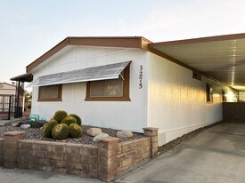 3275 Chimayo Ln in Las Vegas, NV - Building Photo