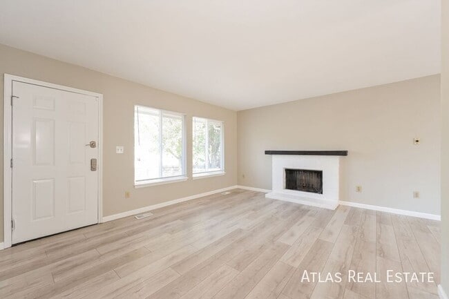 3652 S Mobile Way in Aurora, CO - Building Photo - Building Photo