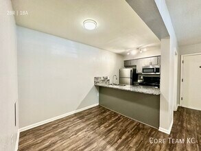 703 E 40th St in Kansas City, MO - Building Photo - Building Photo