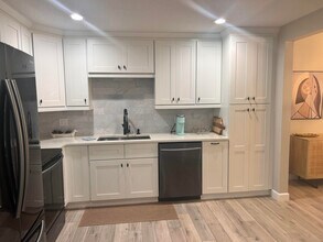 5710 Coach House Cir in Boca Raton, FL - Building Photo - Building Photo