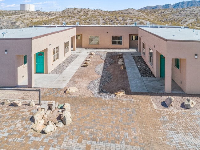 470 Morgan St, Unit Apt 3 in Truth Or Consequences, NM - Building Photo - Building Photo
