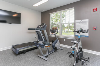 Frontgate Apartments in Louisville, KY - Building Photo - Interior Photo