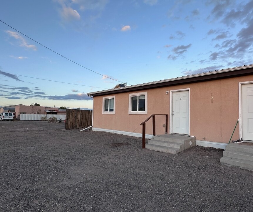128 Sage St, Unit A in Alamosa, CO - Foto de edificio