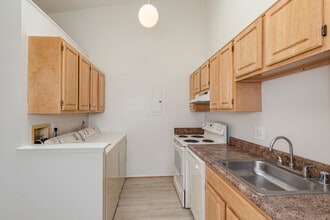 Manassas Meadows Apartments in Manassas, VA - Building Photo - Interior Photo