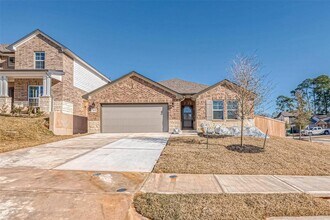 1864 Canyon Live Oak St in Conroe, TX - Building Photo - Building Photo