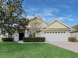 2032 Frogmore Dr in Middleburg, FL - Building Photo