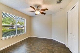 1303 Crossvine Way in Pflugerville, TX - Building Photo - Building Photo