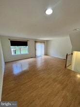 18 Emandan Ln in Hockessin, DE - Foto de edificio - Building Photo