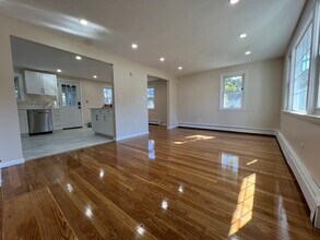10 Regina Rd in Randolph, MA - Building Photo - Building Photo