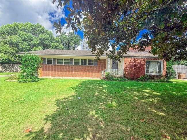 property at 2772 S Grafhill Dr