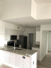 2090 W Preserve Way in Miramar, FL - Building Photo - Building Photo