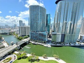 475 Brickell Ave in Miami, FL - Building Photo