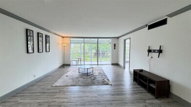 2650 S Course Dr in Pompano Beach, FL - Building Photo - Building Photo