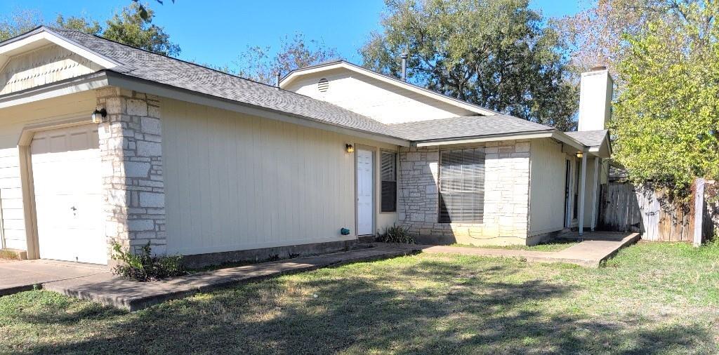 1102 Woodlief Trail in Round Rock, TX - Building Photo