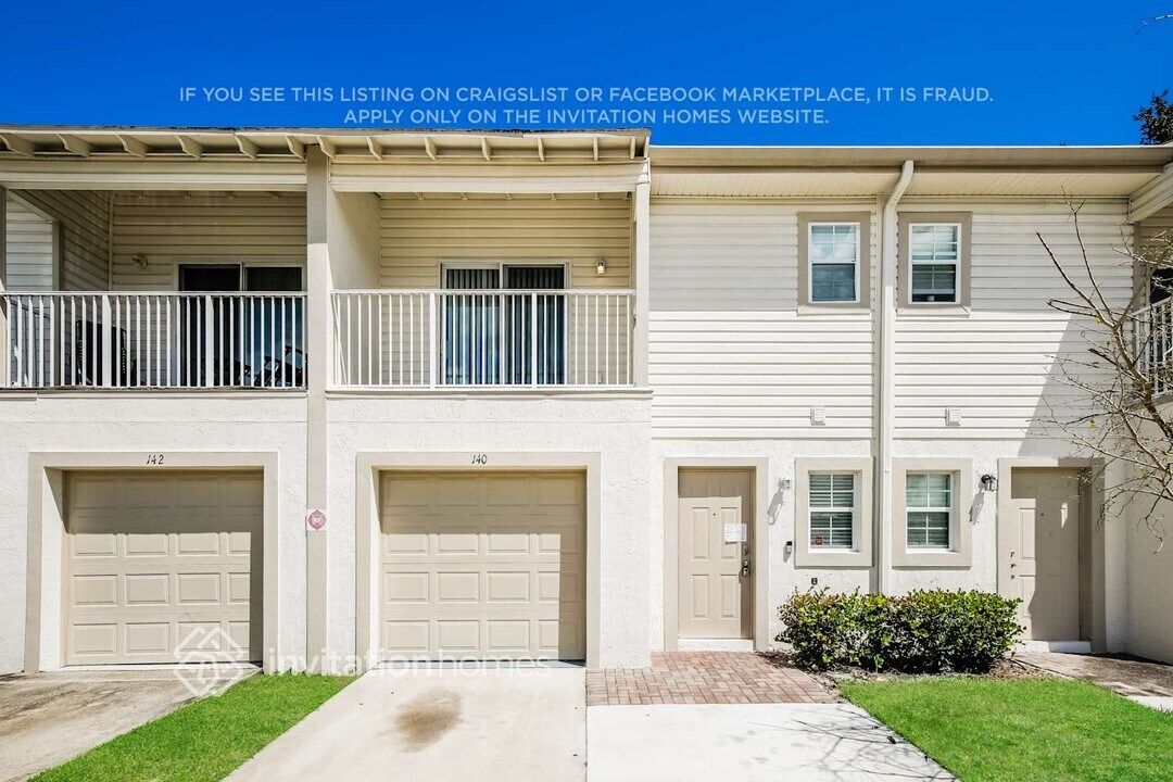 140 Carol Susan Ln in Fort Pierce, FL - Building Photo