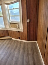 1235 32nd St, Unit Upper in Sacramento, CA - Foto de edificio - Building Photo