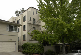 2530 8th Ave in Oakland, CA - Building Photo - Building Photo