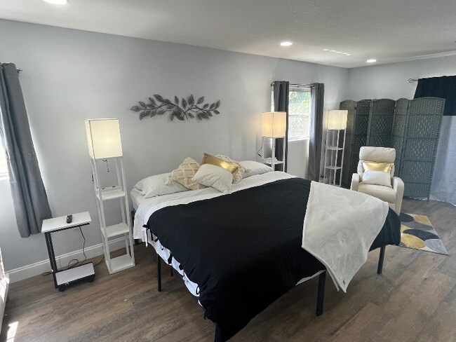 1824 Rock Lake Dr in Orlando, FL - Building Photo - Building Photo