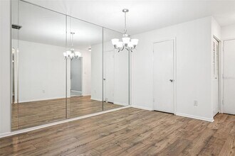 4606 W Gray St in Tampa, FL - Building Photo - Building Photo