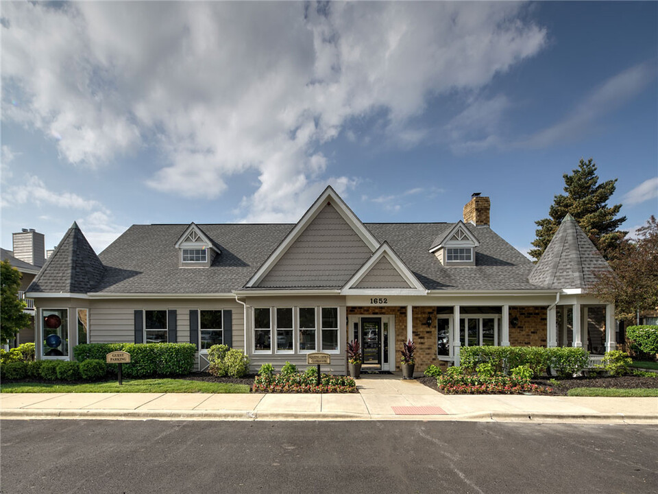 Brookdale on the Park in Naperville, IL - Building Photo