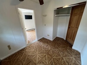46 Glen Ln in Kings Park, NY - Building Photo - Building Photo