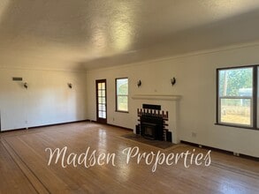 3164 Burdick Rd in Durham, CA - Building Photo - Building Photo