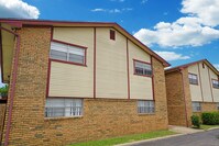Building Photo - Sherwood Pointe Apartments in Shawnee, Oklahoma