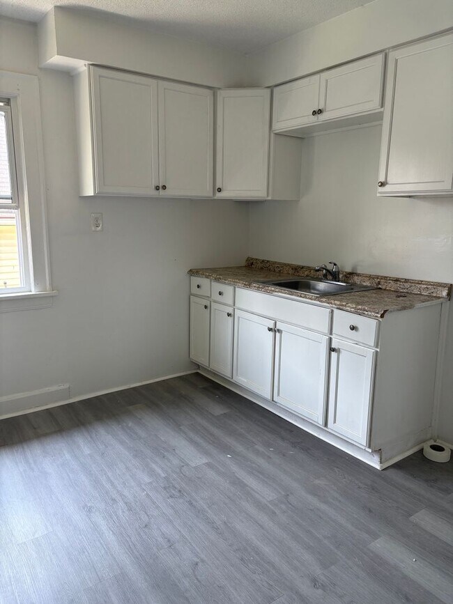 3164 W 48th St in Cleveland, OH - Building Photo - Building Photo