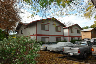 620 West Sacramento Avenue Apartments