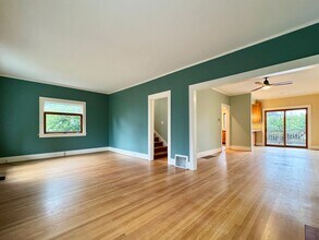 6210 20th Ave NE in Seattle, WA - Building Photo - Building Photo