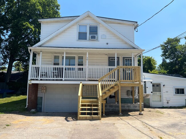 30 Front St, Unit D in Burlington, VT - Foto de edificio - Building Photo