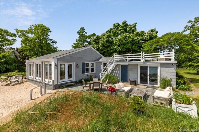 335 Centre Island Rd in Oyster Bay, NY - Building Photo - Building Photo
