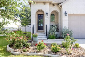 261 Arrowhead Mound Rd in Georgetown, TX - Building Photo - Building Photo