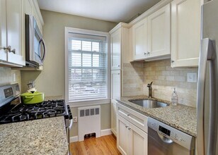 33 Lennon Ct in Boston, MA - Building Photo - Building Photo