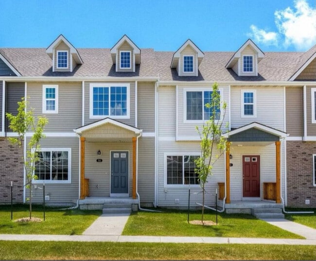 property at 12 SE Booth Ave