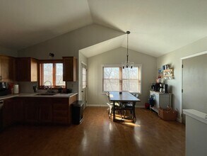 907 Connecticut Ave in Manhattan, KS - Building Photo - Building Photo