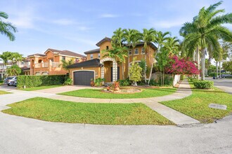 16372 SW 62nd Ter in Miami, FL - Building Photo - Building Photo