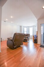 1811 N Wells St-Unit -1 in Chicago, IL - Building Photo - Building Photo