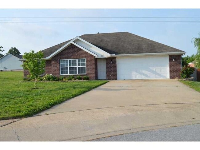 property at 2601 SW Aztec Pl