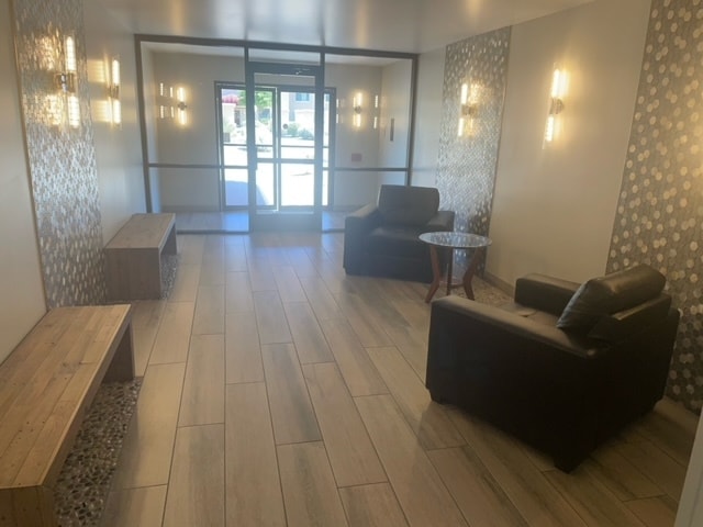 7840 E Camelback Rd, Unit 403 in Scottsdale, AZ - Building Photo - Building Photo