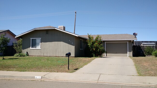 property at 616 Crosby Ln