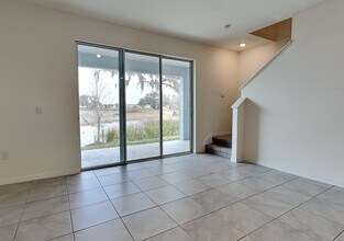 5254 Dragonfly Dr in Wildwood, FL - Building Photo - Building Photo