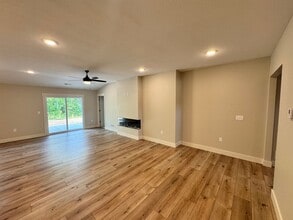 4639 Pierce Dr in Manhattan, KS - Building Photo - Building Photo