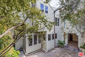 24456 Malibu Rd in Malibu, CA - Building Photo - Building Photo