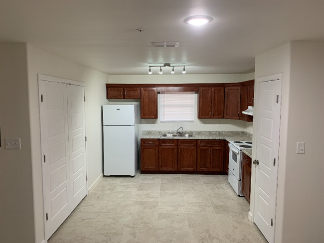 3301 S Louisiana in Laredo, TX - Building Photo - Building Photo