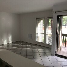 800 St Andrews Dr, Unit #230 in Pinehurst, NC - Foto de edificio - Building Photo